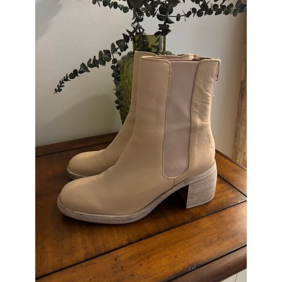 Free People Leather Essential Chelsea Boots - Picture 7 of 8